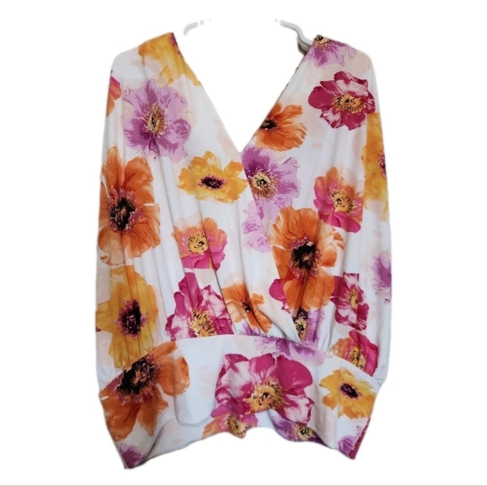 White Floral Sleeveless Stretchy V-neck Top Size XL